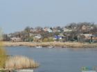 В Азовском районе из реки вытащили труп мужчины в камуфляже