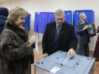 Губернатор Ростовской области с очаровательной супругой Ольгой приняли участие в голосовании