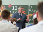 Школы и садики Ростова вновь встретят Новый год переполненными