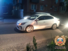 В Ростове переходившая дорогу школьница попала в аварию 