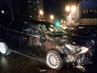 Пьяный водитель за рулем иномарки "слетел с катушек" и протаранил припаркованный грузовик в Ростове 