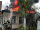 Женщина погибла и мужчина обгорел во время страшного пожара в частном доме Ростовской области