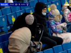 ФК «Ростов» сделал подарок женщине, которая пришла на матч с маленьким ребенком