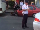 Эпичное тройное ДТП с маршруткой у остановки в центре Ростова попало на видео
