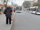 После многочисленных жалоб автобусы большой вместимости вернули на маршрут №28 в Ростове 