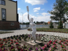 Статуя женщины с веслом на гребном канале шокировала жителей Ростова
