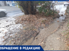 «Они там что, море копают?»: в Ростове уже неделю затоплен переулок Георгиевский