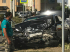 Люксовая иномарка врезалась в маршрутку на злополучном перекрестке в Ростове