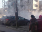 Прорвавшийся из трубы кипяток превратил в дымящийся «ад» улицу Ростова и попал на видео