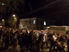 Местный житель назвал отмечающих День города на Театральной площади - зомби