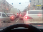 Пятничный Ростов-на-Дону погряз в 10-бальных дорожных пробках 