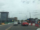 Движение по центральной полосе моста на проспекте Стачки открыли в Ростове