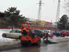Видео укладки горячего асфальта в снег в Ростове рассмешило жителей