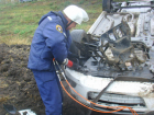 Тяжелые травмы в перевернувшемся на скользкой дороге автомобиле получила женщина-водитель в Ростовской области