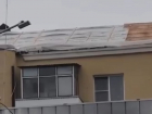 В Ростове жители многоквартирного дома несколько месяцев живут без крыши