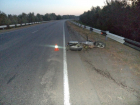 В Ростовской области мотоциклист разбился, врезавшись в отбойник