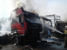 В Ростовской области на стоянке загорелось пять грузовиков
