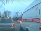 Ростовские водители синхронно пропустили карету скорой с умирающим пассажиром