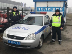 Ростовские инспекторы ГИБДД помогли рожающей девушке