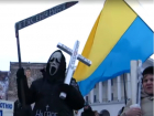Украинские радикалы пригрозили на видео «мрази» Порошенко устроить «Ростов» на два метра под землей