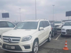 Ставший заложником парковки ростовского аэропорта «Платов» пассажир на «Форде» попал на видео