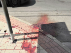 Мужчина бился головой об асфальт, резал себя и заливал кровью асфальт в Ростове