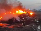 В Азове ликвидировали крупный пожар возле складов ГСМ