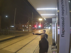 В Таганроге неизвестные расстреляли трамвайные остановки