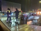 В Ростовской области легковушка на скорости врезалась в автобус, следовавший в Стамбул 