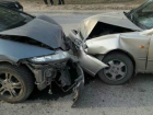 Жуткое лобовое столкновение на встречке устроил торопливый водитель иномарки в Ростове