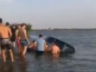 «Хорошо отпраздновали»: превосентябрьский заплыв «Нивы» в Голубое озеро Ростова попал на видео