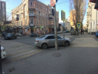 Мастера "крутой" парковки в Ростове подтвердили свои позорные двойки по знанию ПДД