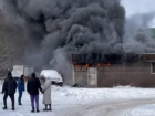 В Ростове на Металлургической загорелась автомойка