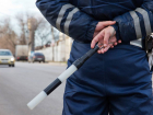 На трассе в Ростовской области полицейские нашли в машине дончанина крупную партию наркотиков