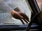 Женщина в автомобиле на Привокзальной площади Ростова стала жертвой разбойника
