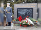 В Ростове установили памятник воинам-связистам