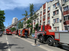 В центре Ростова загорелся жилой дом