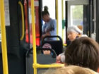 Разборки в троллейбусе устроила ростовская пенсионерка с внуком
