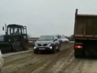 Ростовские власти сняли с себя ответственность за пропуск «избранных» водителей на мост-дублер на Малиновского