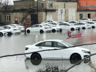 В Ростове-на-Дону на складе дилерского центра затопило десятки новых Lada Vesta