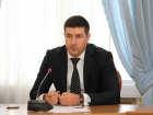 Депутат гордумы Ростова зарабатывает в пять раз меньше супруги и ездит на ее автомобилях