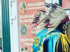 Покупающий шашлык ростовский индеец в удивительном костюме взорвал соцсети