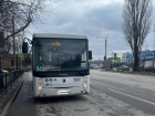 Женщина пострадала при резком торможении автобуса в Ростове