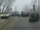 Крупная авария спровоцировала дорожный коллапс на Троллейбусной улице Ростова