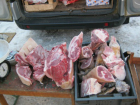 Крупную партию свинины заставили залить хлорной известью на рынке в Ростовской области
