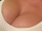 Веселые брюнетки призвали ростовчан отличить по фото соблазнительную грудь от попы