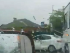 Столкновение автобуса и иномарки попало на видео и вызвало дорожный затор в Ростове 