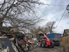В Первомайском районе с территории частного дома вывезено 60 тонн мусора