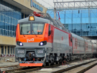 Железнодорожников Ростовской области наказали за плохое освещение и разбитые платформы на остановках