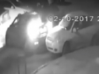 Потерявшая ориентацию в пространстве автоледи «страстно поцеловала» припаркованный автомобиль в Ростове